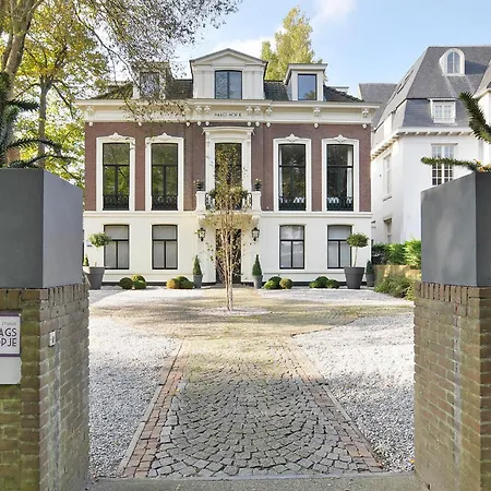 Apartment Garden House *