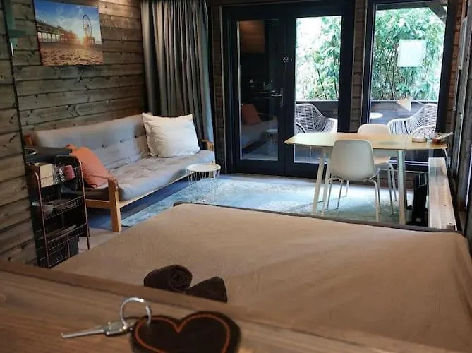 Garden House - Free Parking